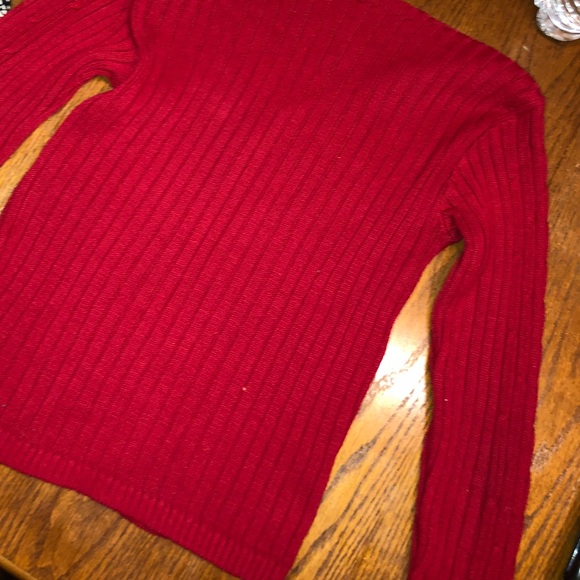 Lacoste sweater - Picture 2 of 3